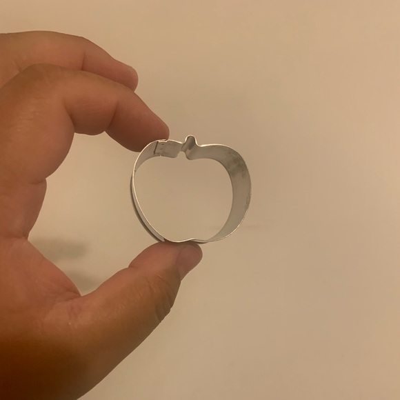 Pampered Chef mini 8 piece cookie cutter set - Picture 6 of 8